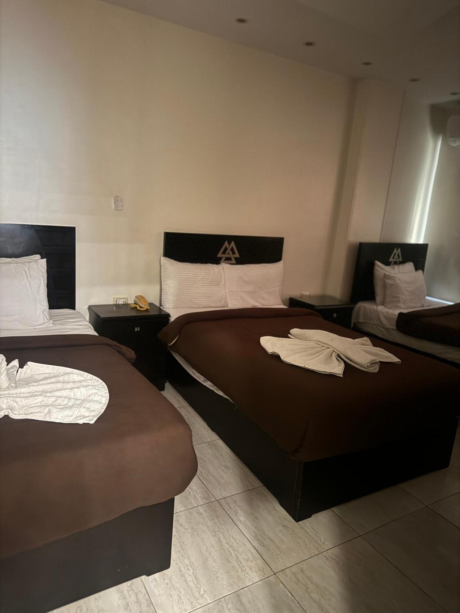Pyramids And Sphinx Hotel Kafrat al Jabal Luaran gambar